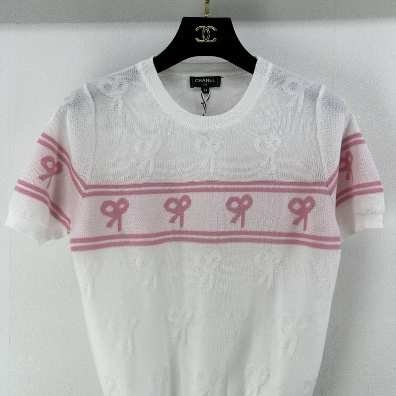 Stretchable Chanel T-Shirts 109694