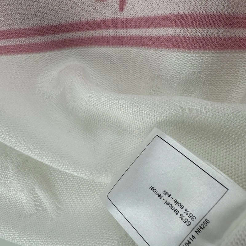 Stretchable Chanel T-Shirts 109694