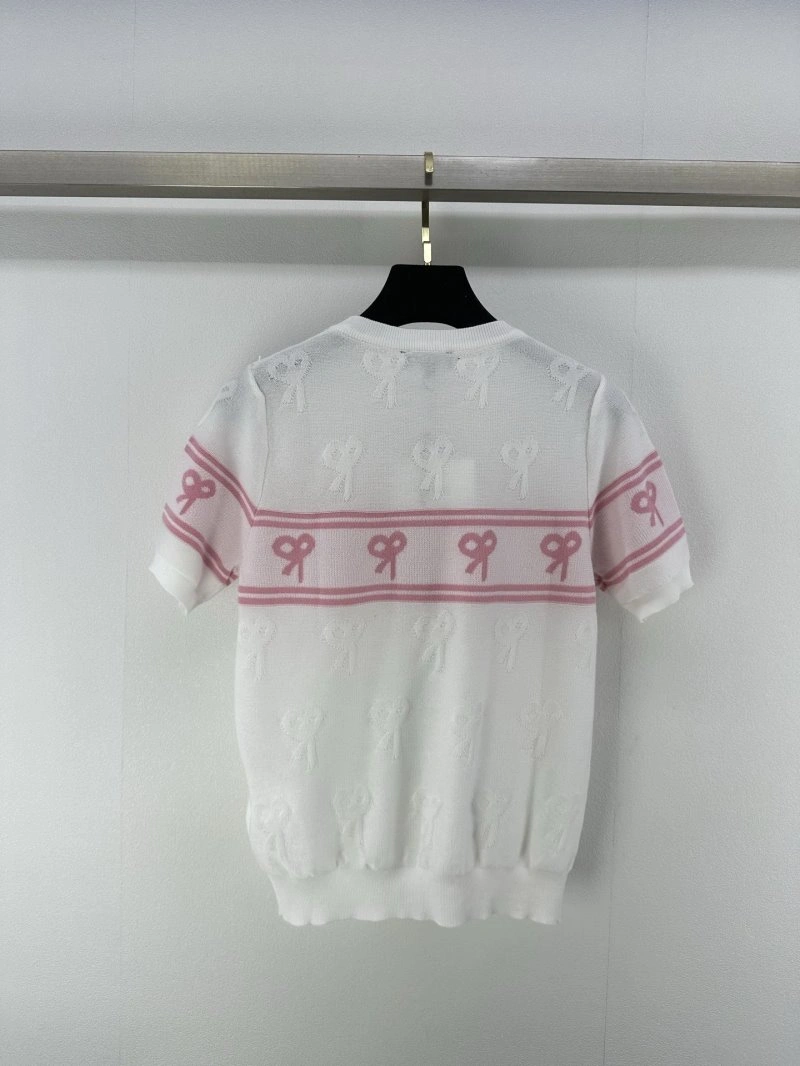 Stretchable Chanel T-Shirts 109694