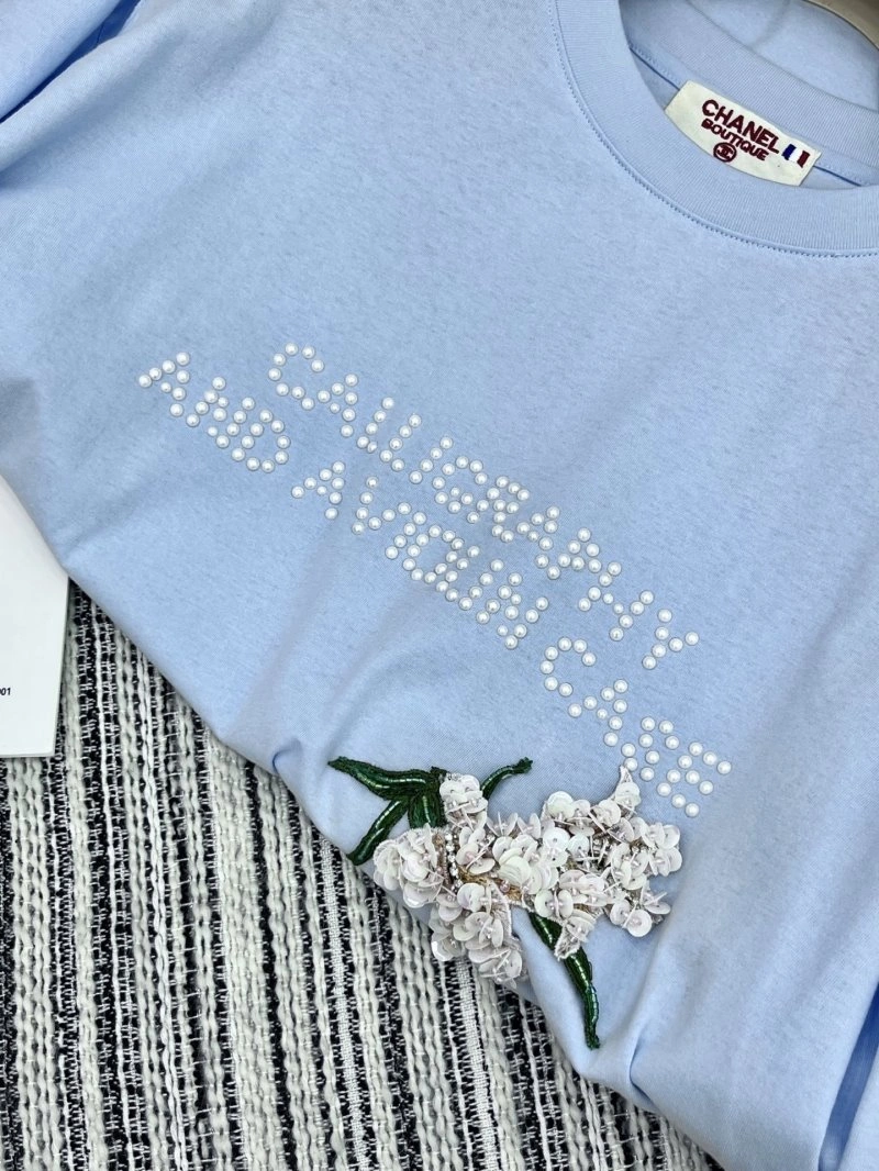 Chanel T-Shirts UrbanChic 109681