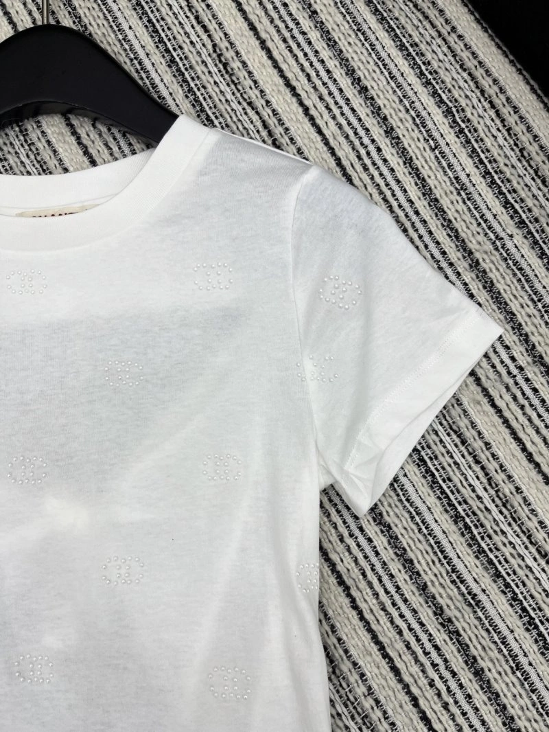 Trendsetting Chanel T-Shirts 109669