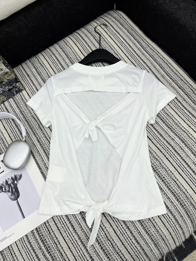 Trendsetting Chanel T-Shirts 109669