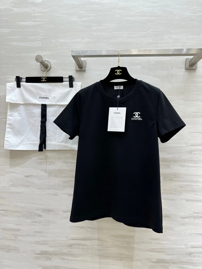 Chanel T-Shirts Classic 109666