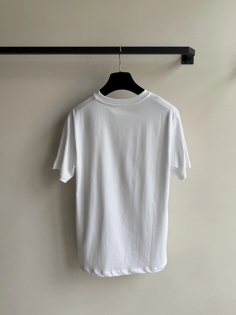 Supportive Chanel T-Shirts 109657