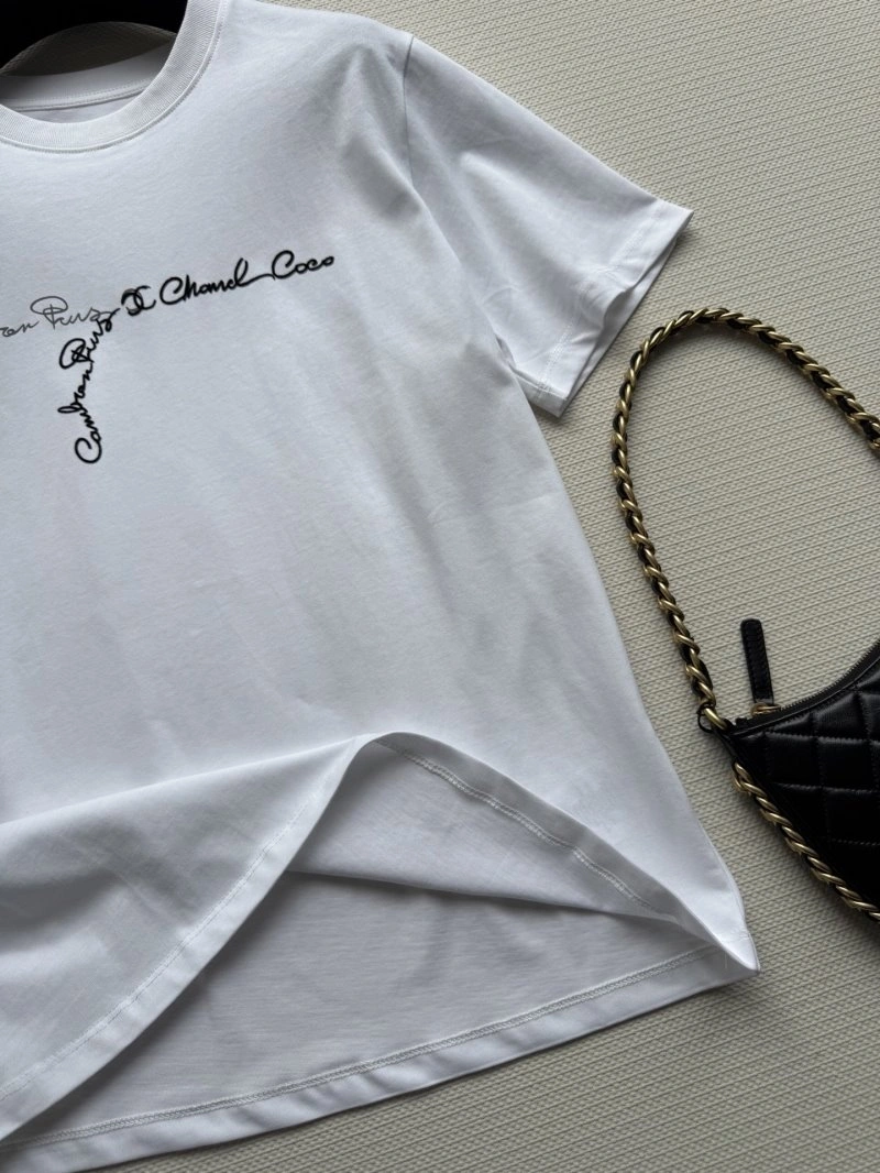 Supportive Chanel T-Shirts 109657