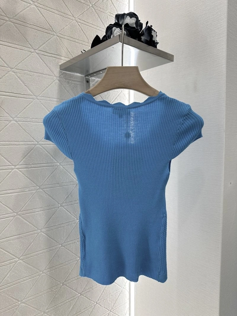 Trendsetting Chanel T-Shirts 109652