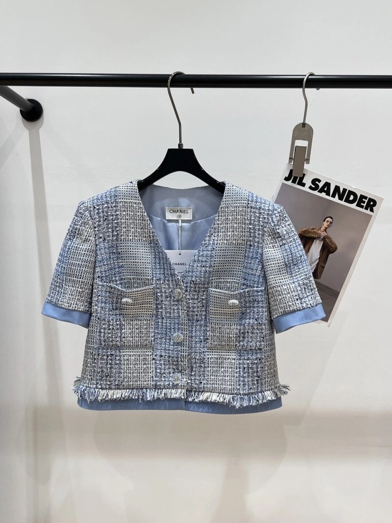 Comfortable Chanel T-Shirts 109664