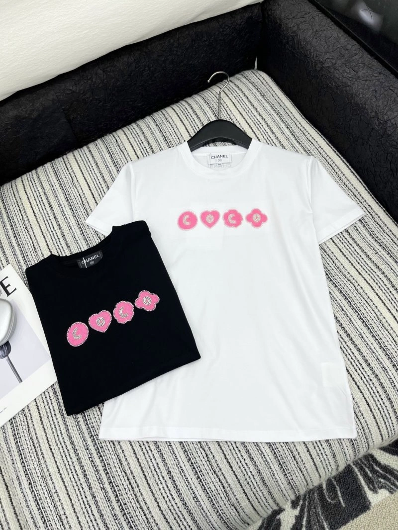 Chanel T-Shirts Vibrant 109670