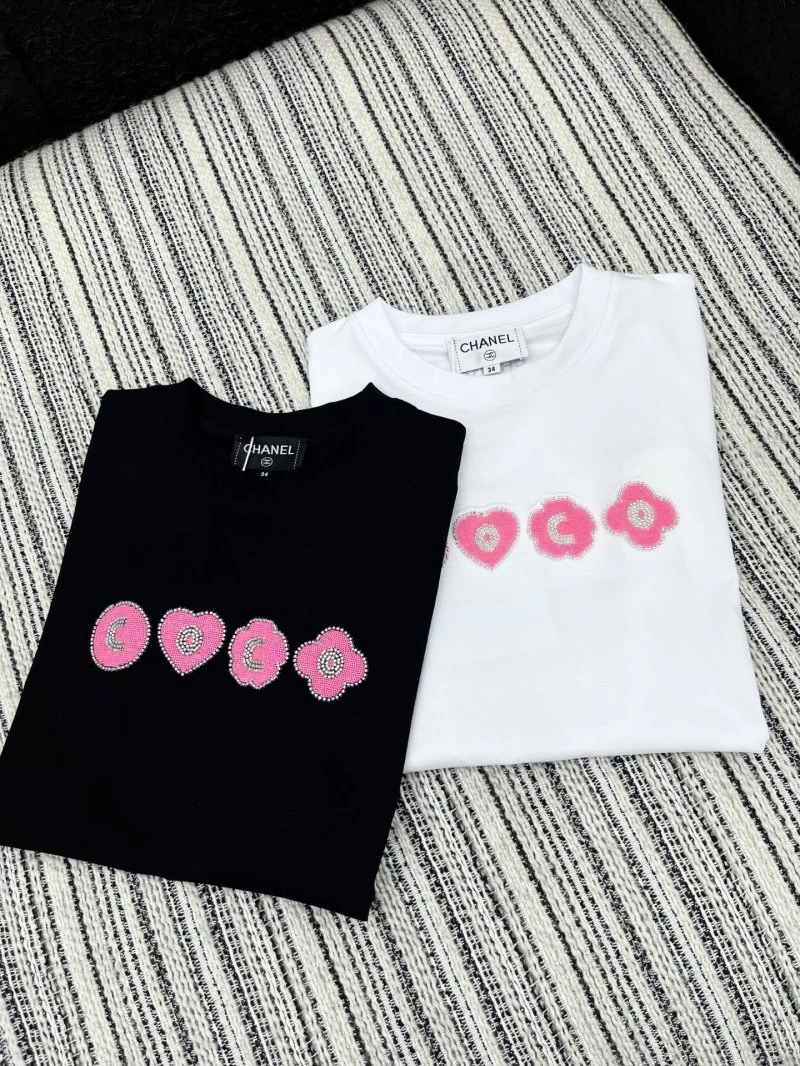 Chanel T-Shirts Vibrant 109670