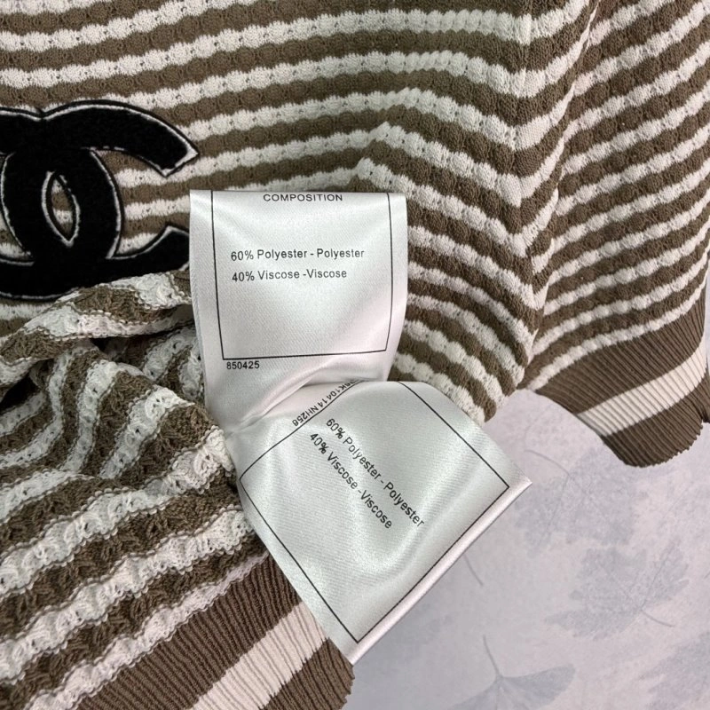 Chanel T-Shirts Timeless 109672