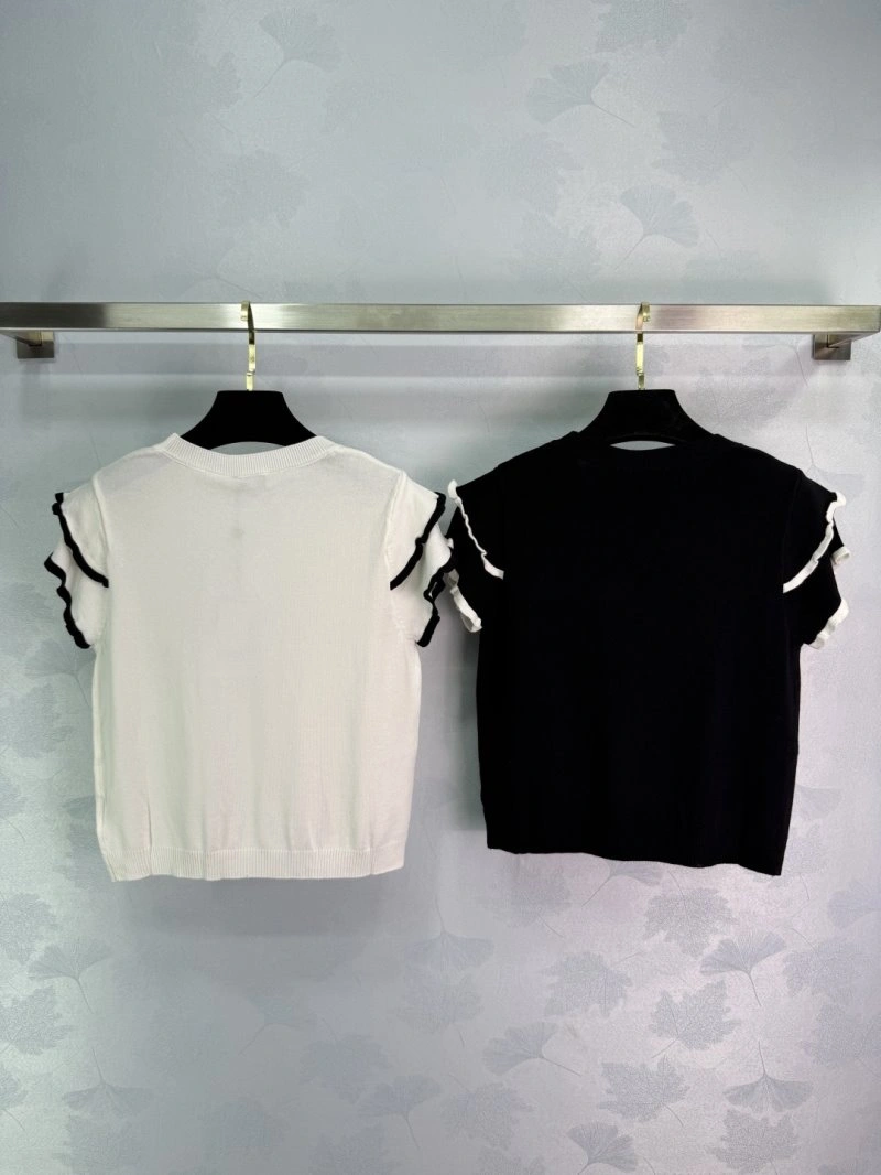 Supportive Chanel T-Shirts 109661