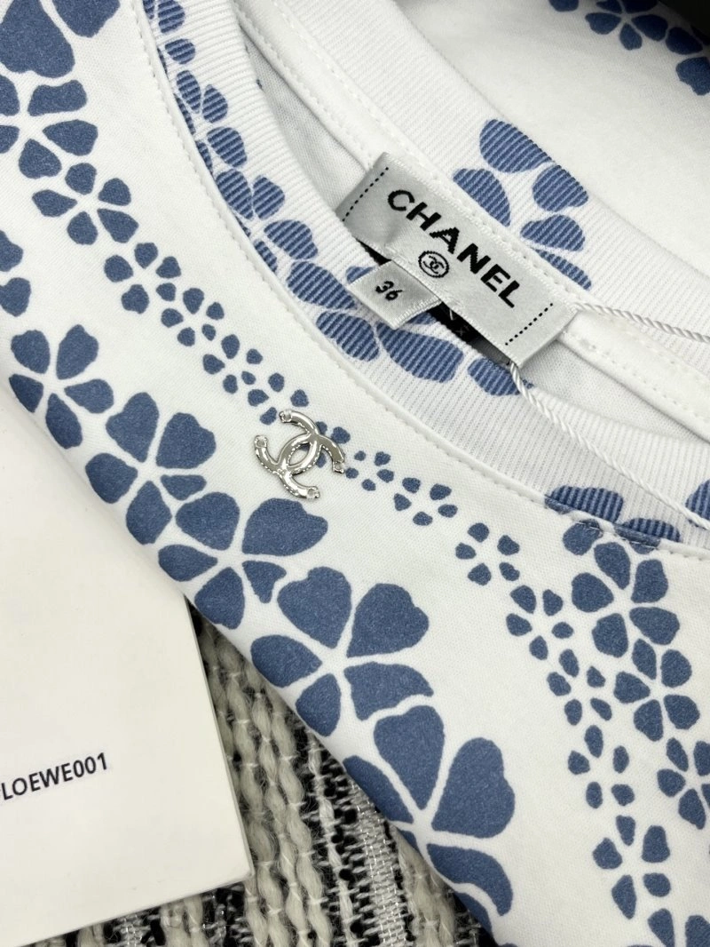Practical Chanel T-Shirts 109640
