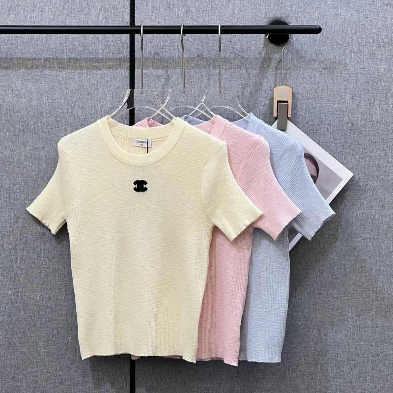 Chanel T-Shirts Soft 109644