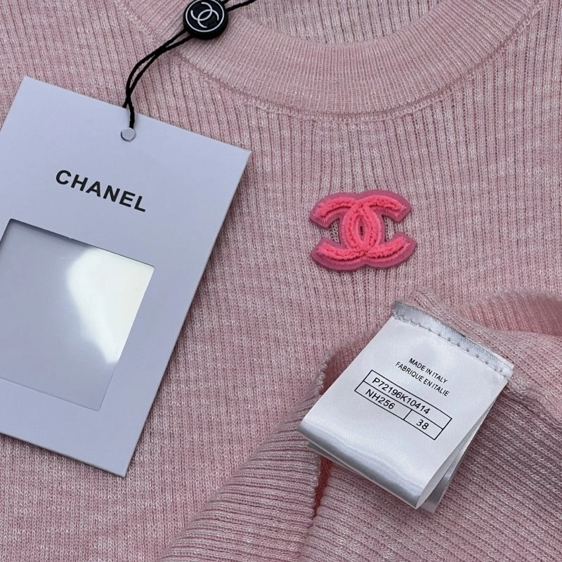 Chanel T-Shirts Soft 109644