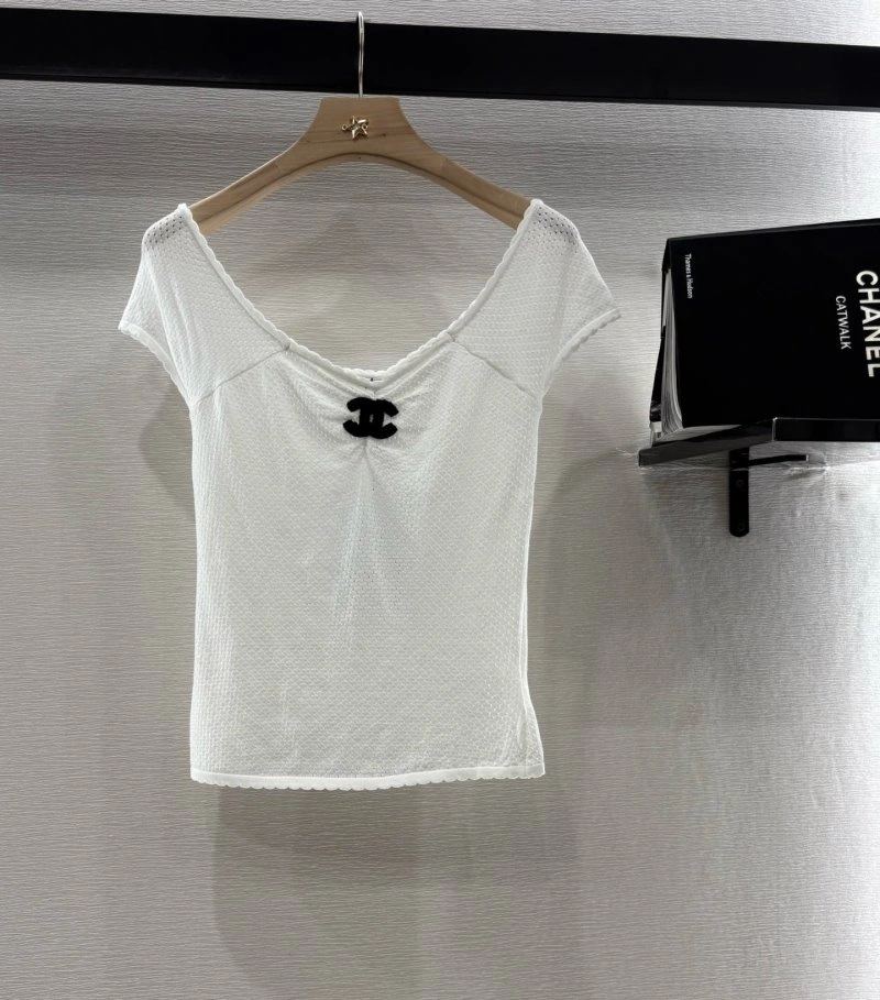 HighPerformance Chanel T-Shirts 109638
