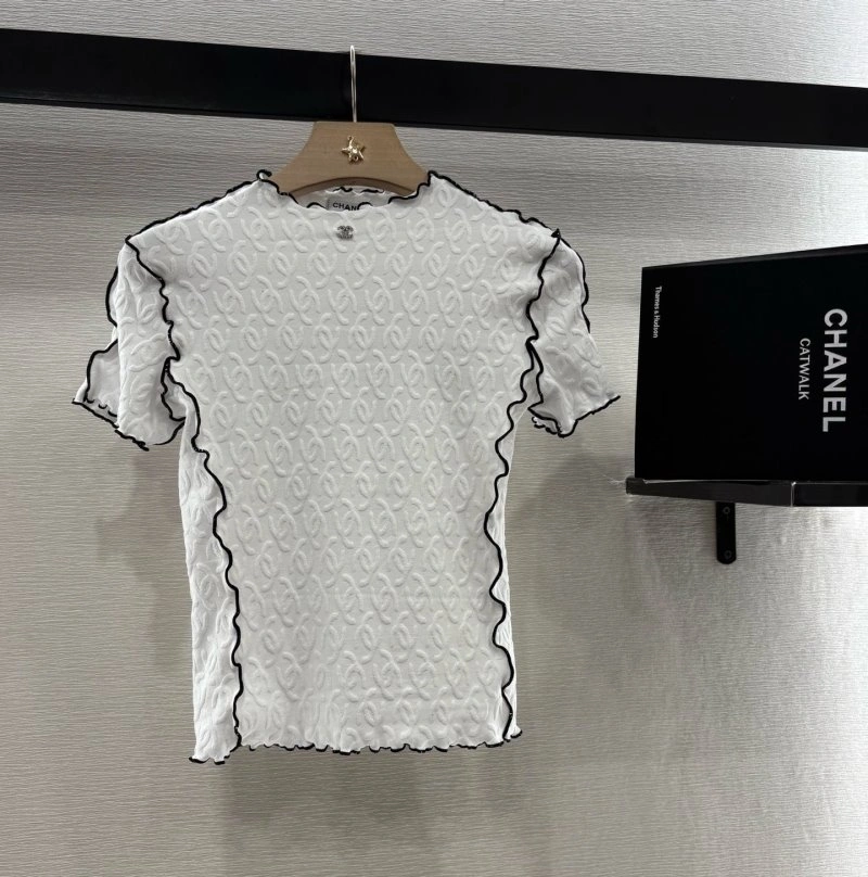 Chanel T-Shirts Packable 109636
