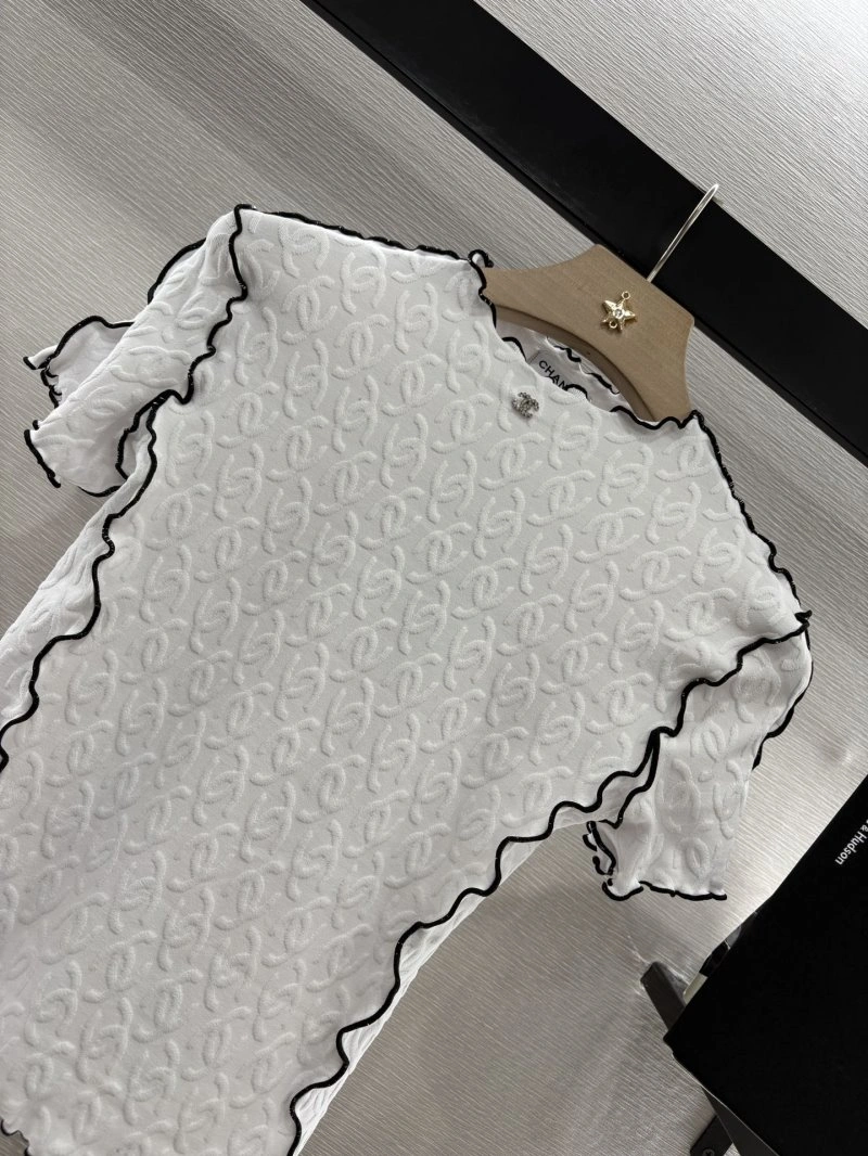 Chanel T-Shirts Packable 109636