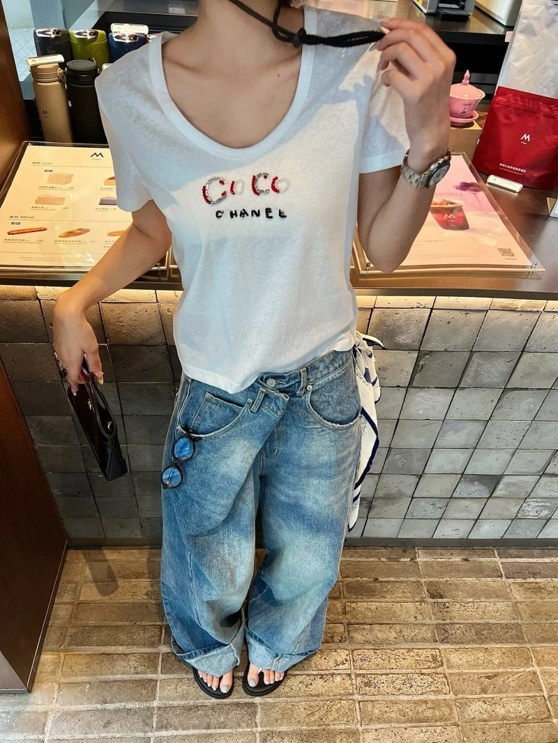 Chanel T-Shirts Comfortable 109618