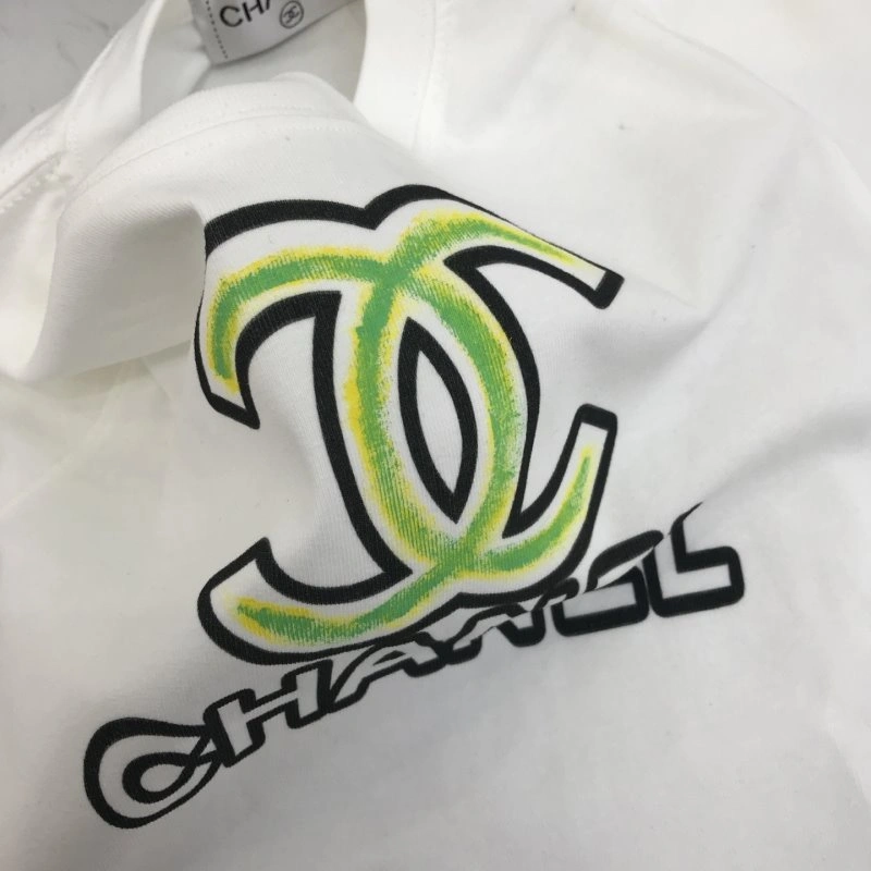 Chic Chanel T-Shirts 109614