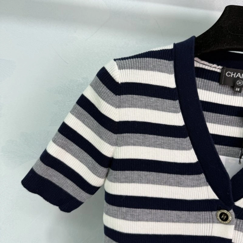 WeatherProof Chanel T-Shirts 109623