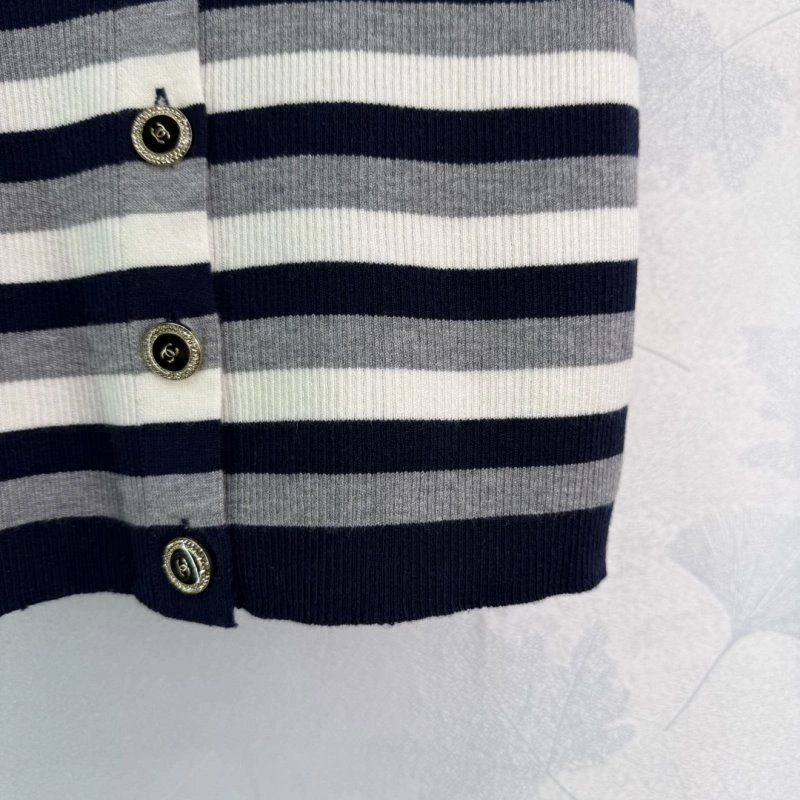 WeatherProof Chanel T-Shirts 109623
