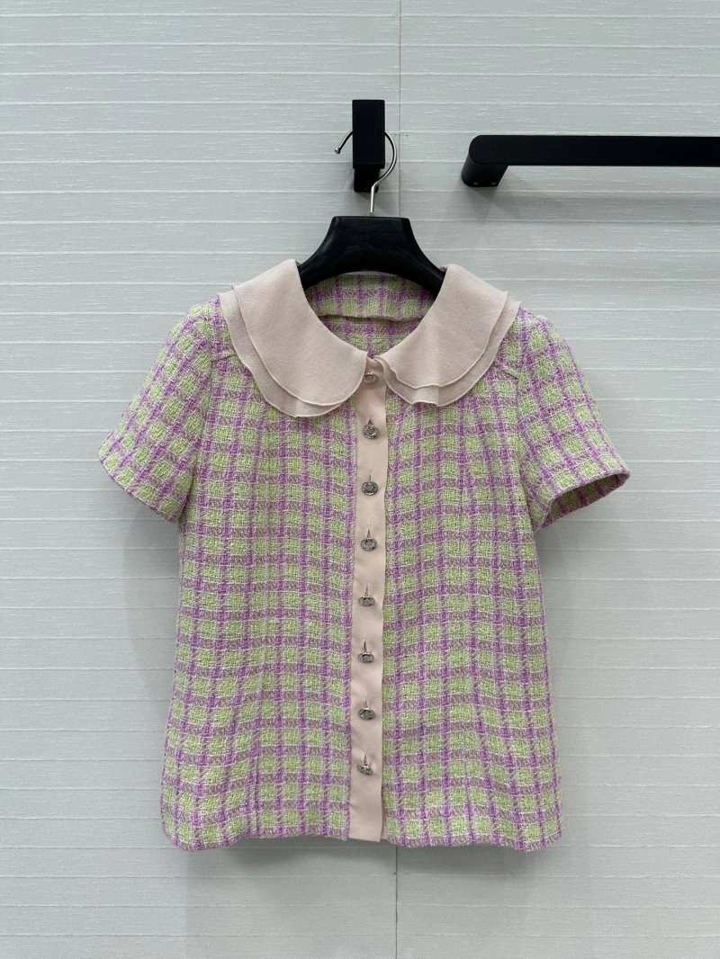 Chanel T-Shirts Minimalist 109634