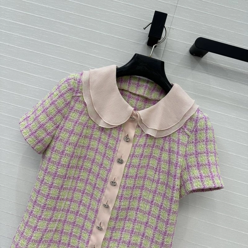 Chanel T-Shirts Minimalist 109634