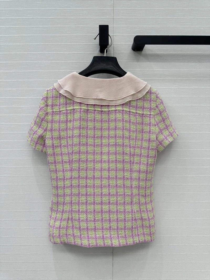 Chanel T-Shirts Minimalist 109634