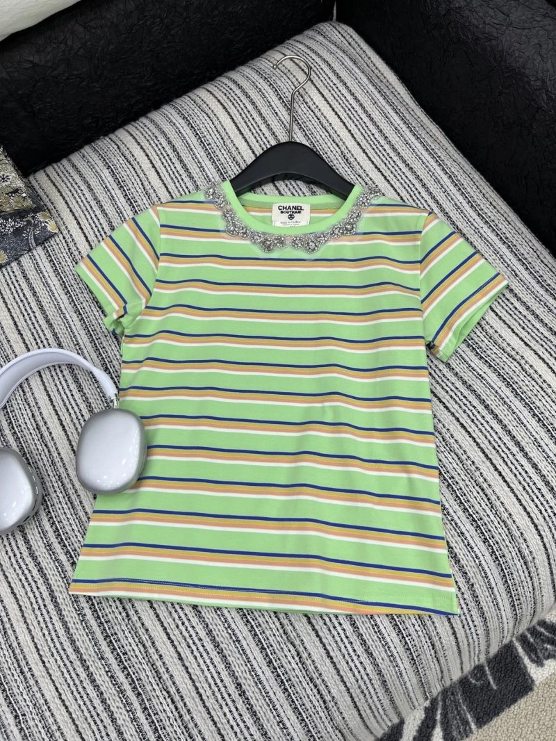 Chanel T-Shirts Casual 109622