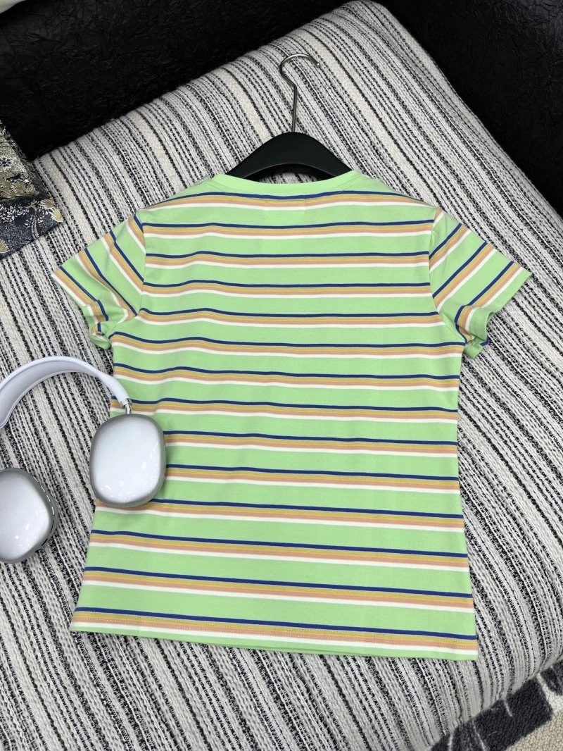 Chanel T-Shirts Casual 109622