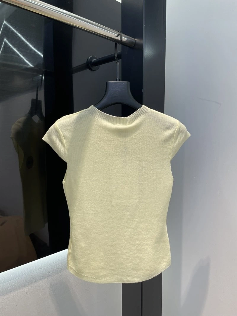 Chanel T-Shirts Comfortable 109610