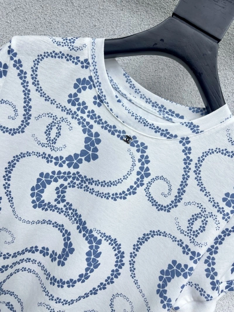 Elegant Chanel T-Shirts 109606