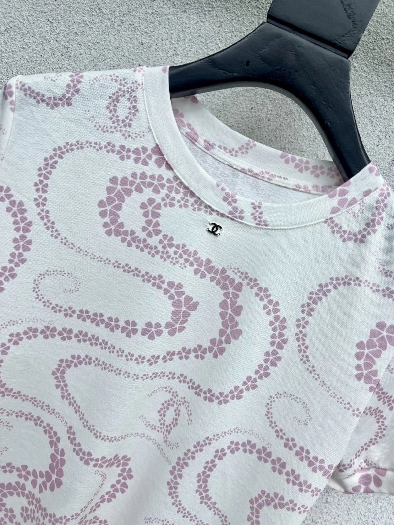 Elegant Chanel T-Shirts 109606