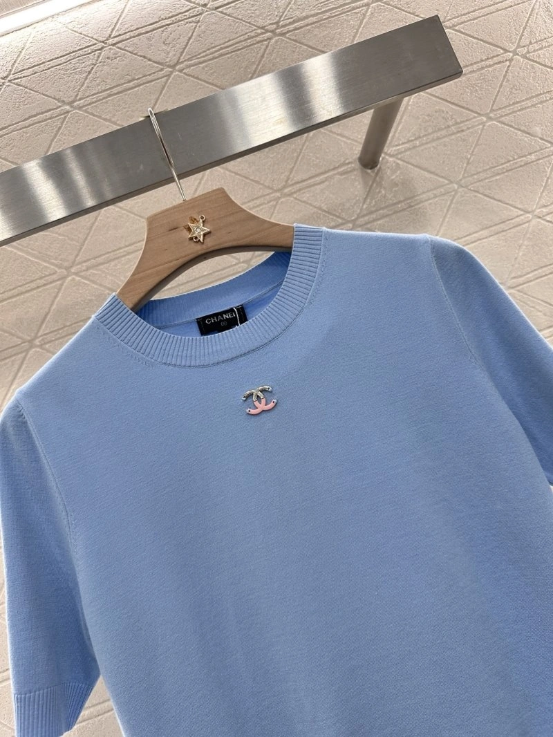 Sleek Chanel T-Shirts 109440