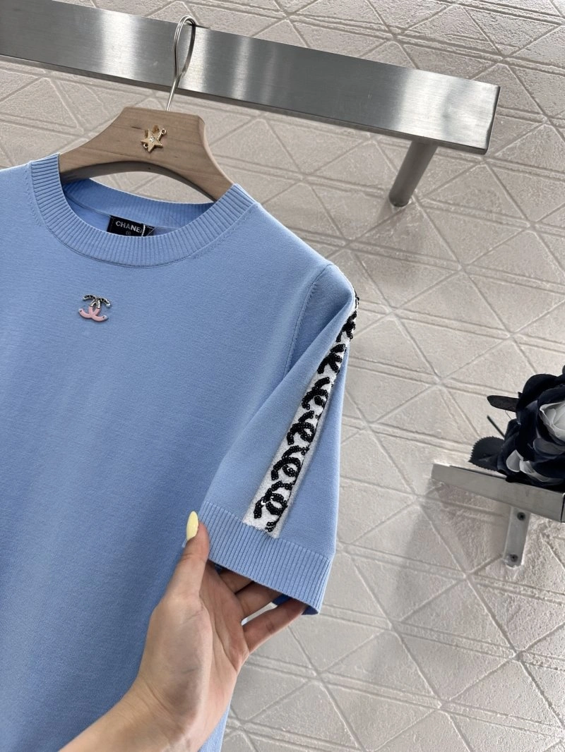 Sleek Chanel T-Shirts 109440