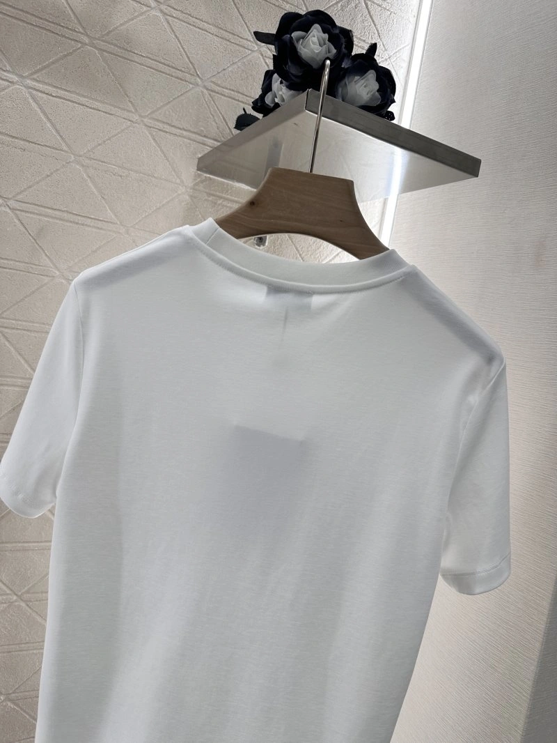 RelaxedFit Chanel T-Shirts 109457