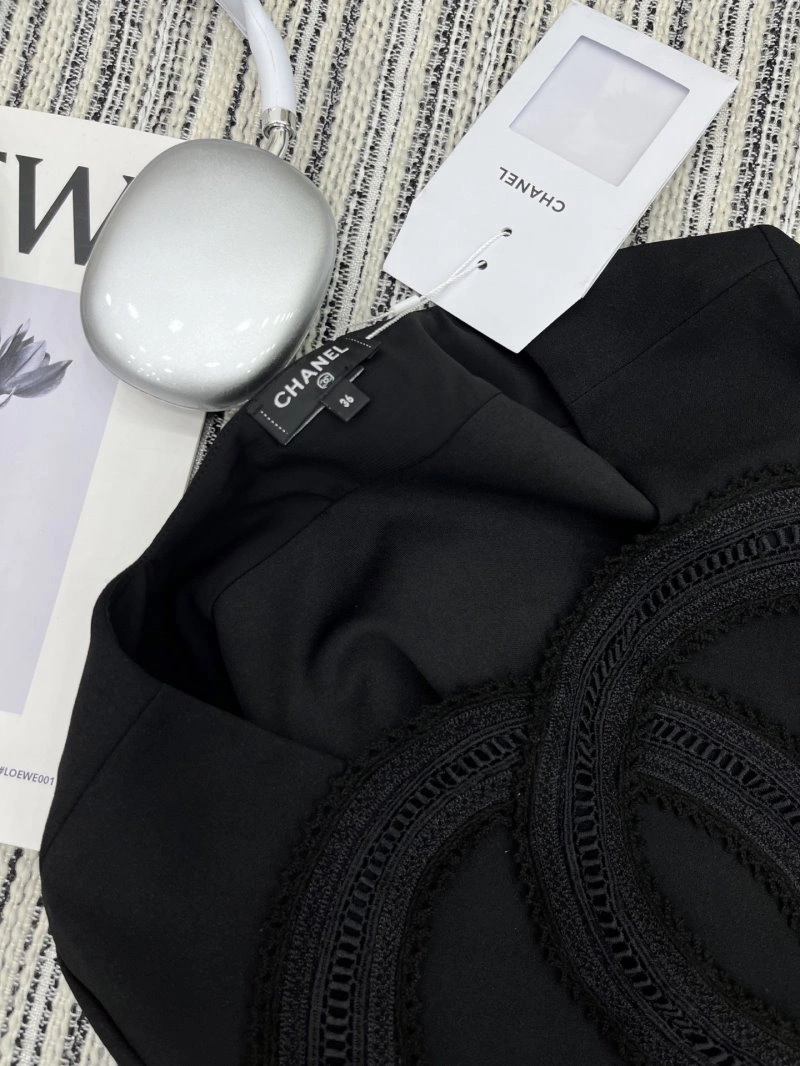 Chanel T-Shirts Lightweight 109430