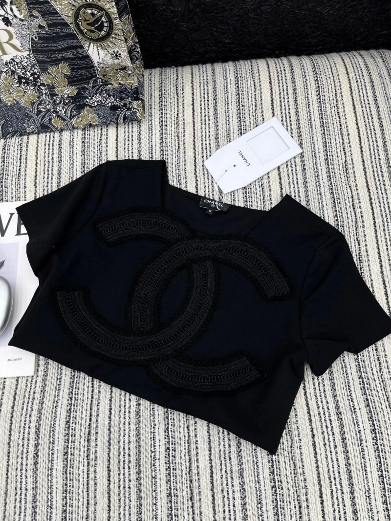 Chanel T-Shirts Lightweight 109430