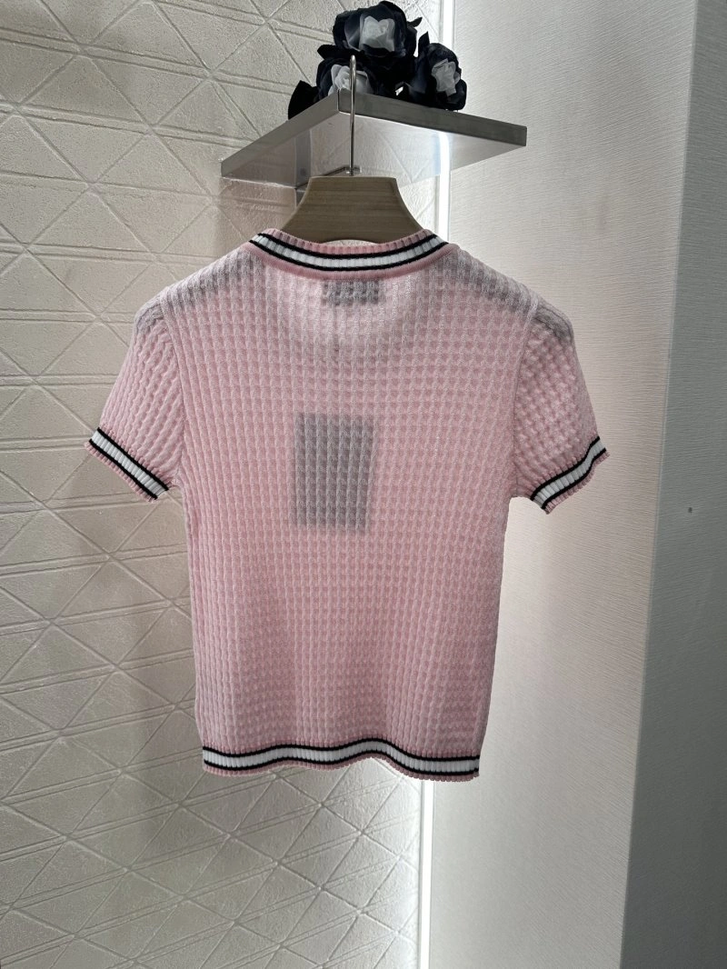 Chanel T-Shirts Sophisticated 109428