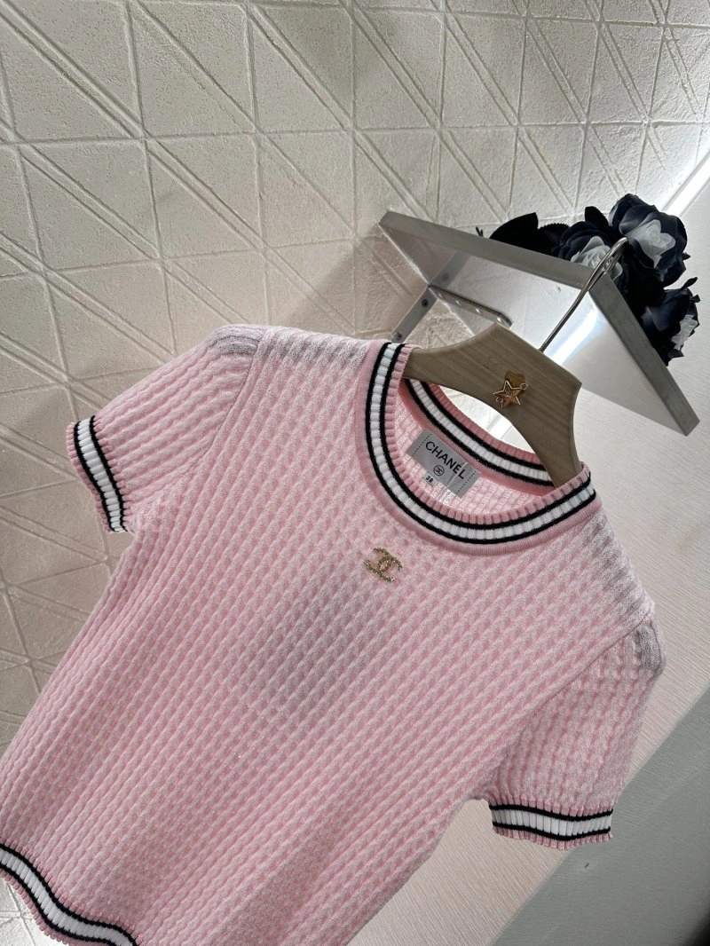 Chanel T-Shirts Sophisticated 109428