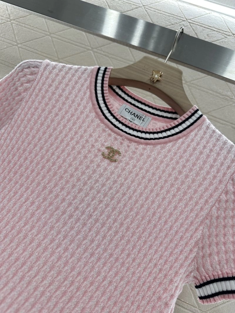 Chanel T-Shirts Sophisticated 109428