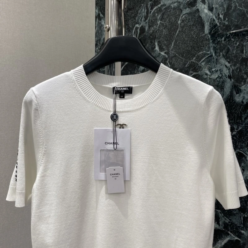 Affordable Chanel T-Shirts 109426