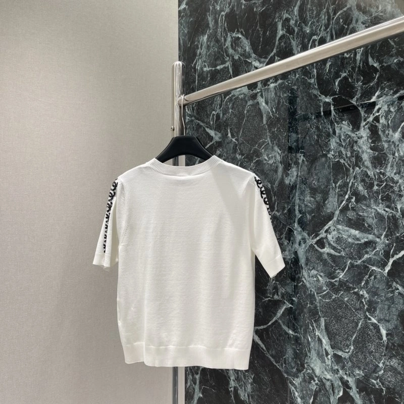 Affordable Chanel T-Shirts 109426