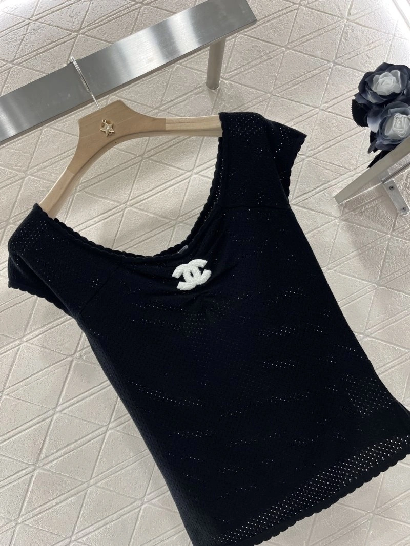 Sleek Chanel T-Shirts 109415