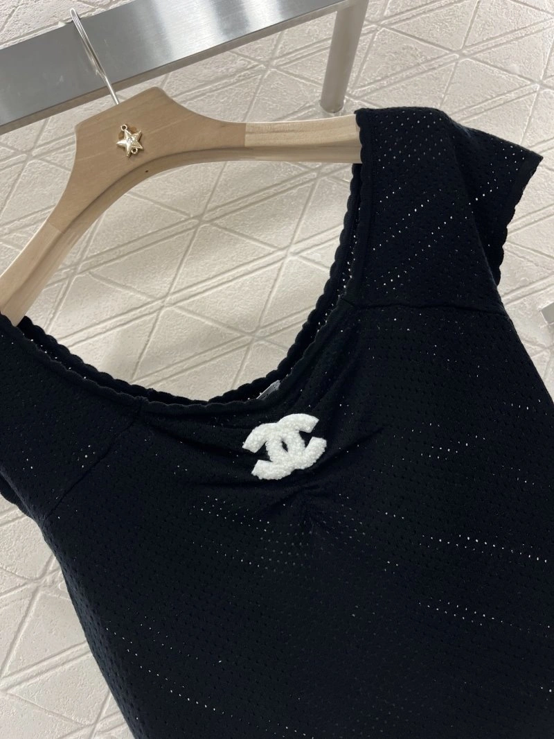 Sleek Chanel T-Shirts 109415