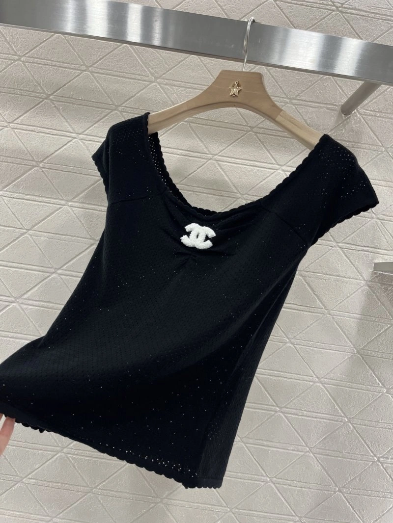 Sleek Chanel T-Shirts 109415
