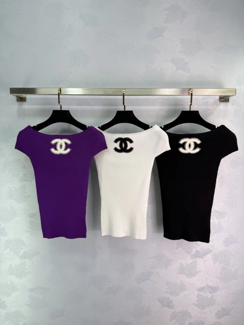 Chanel T-Shirts Neat 109417