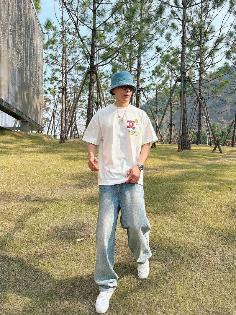 Cozy Chanel T-Shirts 111191