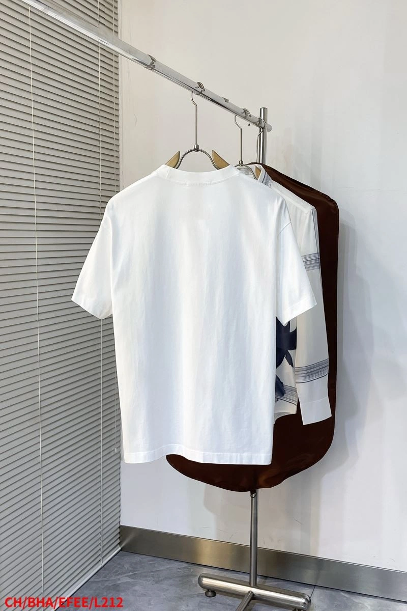 Supportive Chanel T-Shirts 111189