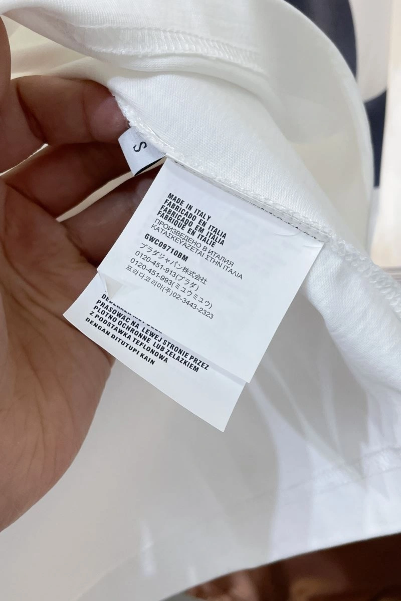 Supportive Chanel T-Shirts 111189